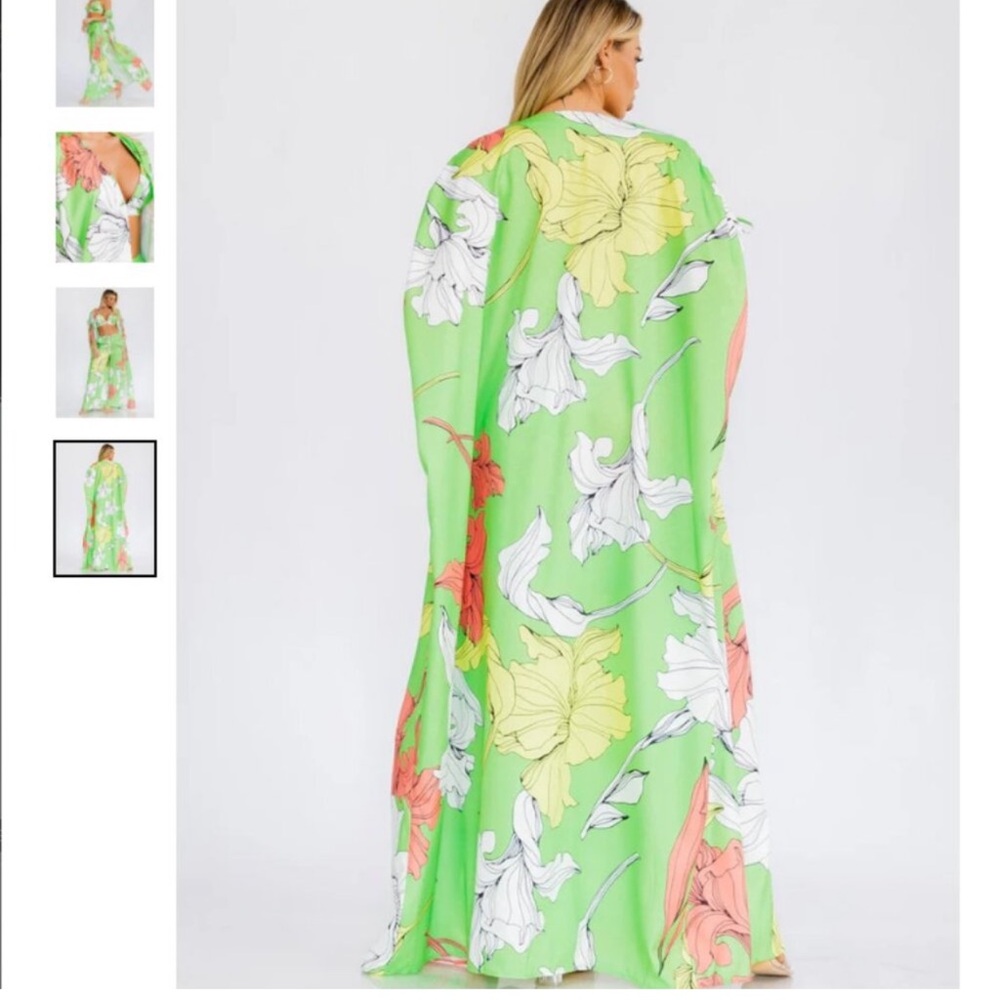 10. L'ATISTE Green Floral kimono with matching pant and top. - Picture 2 of 4